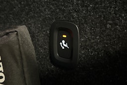 valkoinen Volvo XC40 2022 kuva 13.