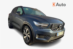 sininen Volvo XC40 2022 kuva 1.