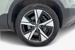 vihreä Volvo XC40 2022 kuva 12.