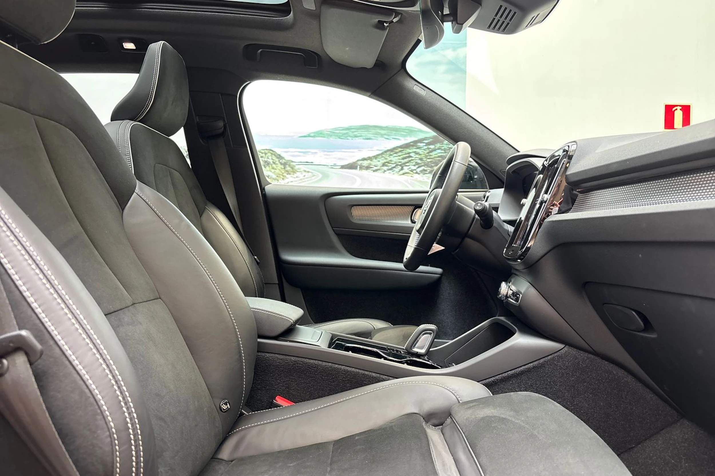vihreä Volvo XC40 2022 kuva 30.