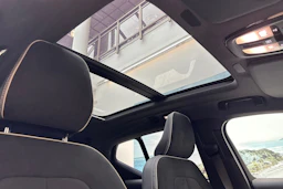 vihreä Volvo XC40 2022 kuva 31.