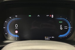 musta Volvo XC40 2023 kuva 23.