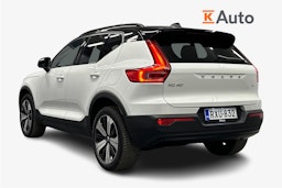 valkoinen Volvo XC40 2022 kuva 2.