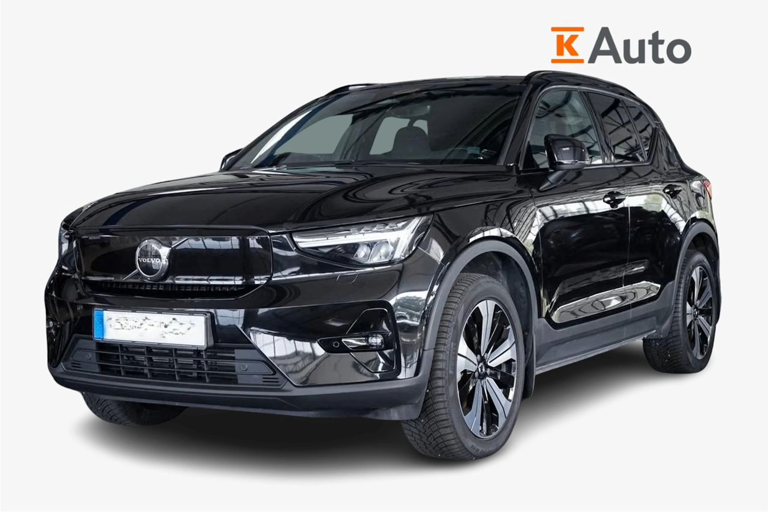 musta Volvo XC40 2023 kuva 1.
