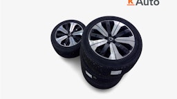 valkoinen Volvo XC40 2023 kuva 6.