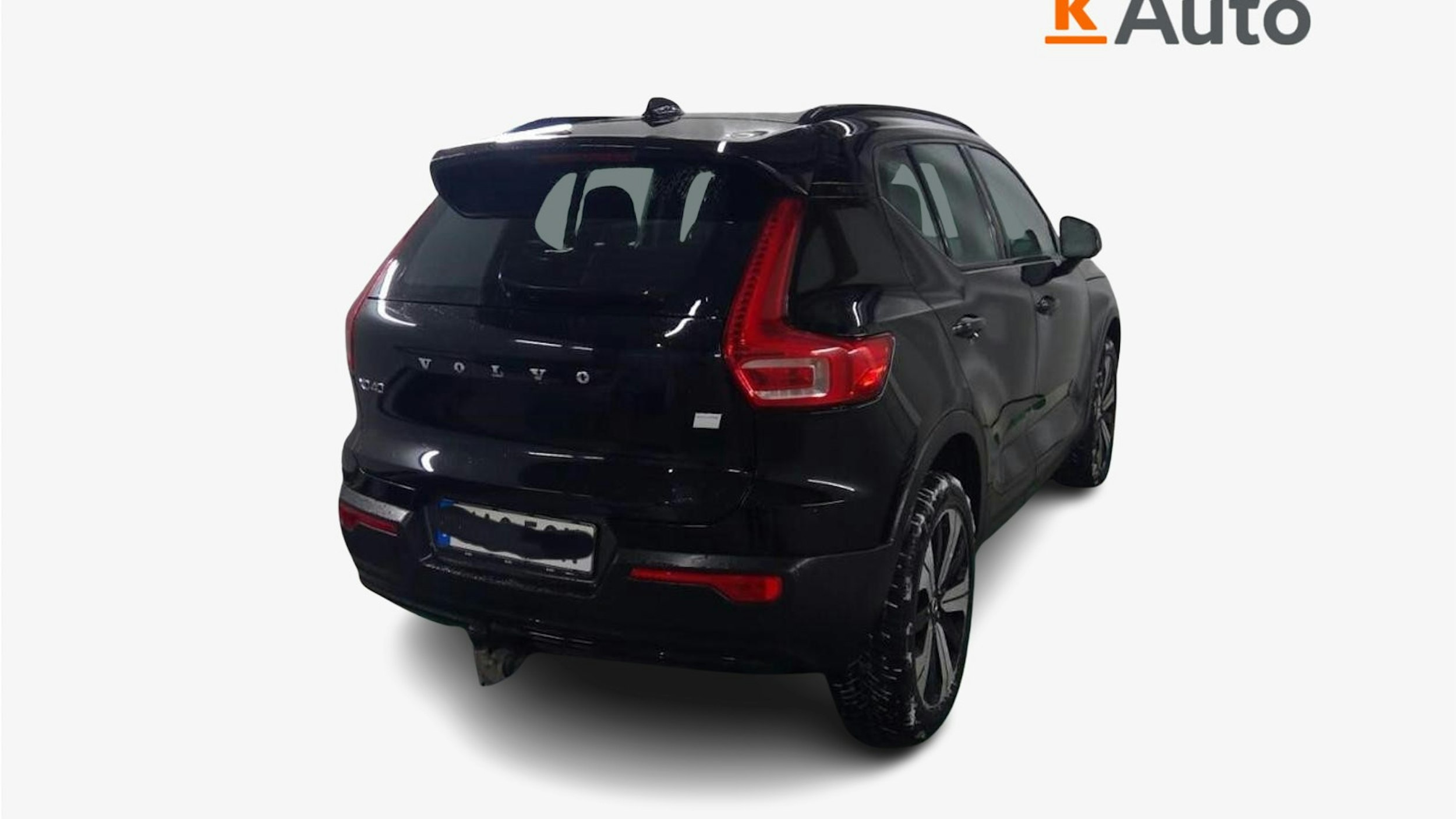 musta Volvo XC40 2023 kuva 2.