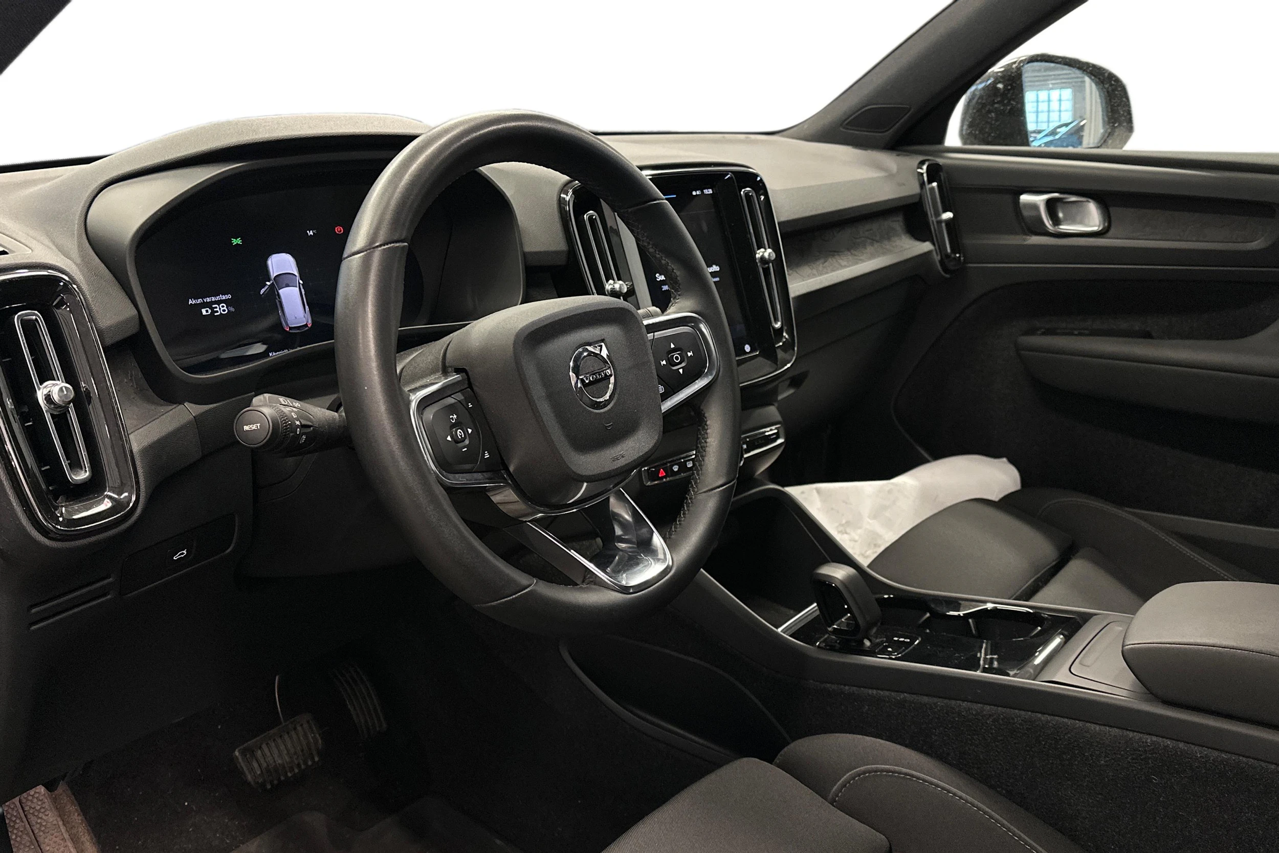 vihreä Volvo XC40 2023 kuva 3.