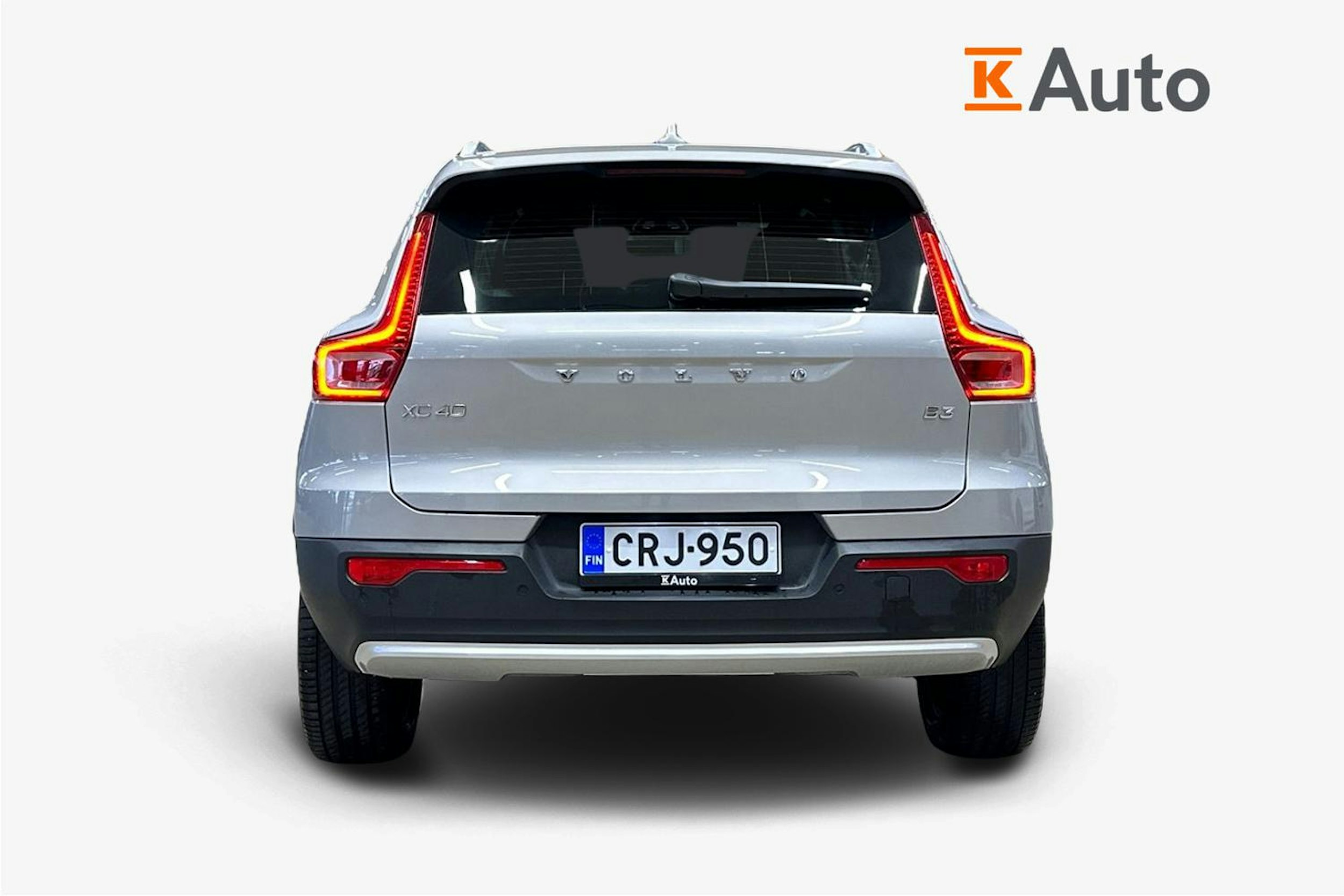 harmaa Volvo XC40 2023 kuva 3.