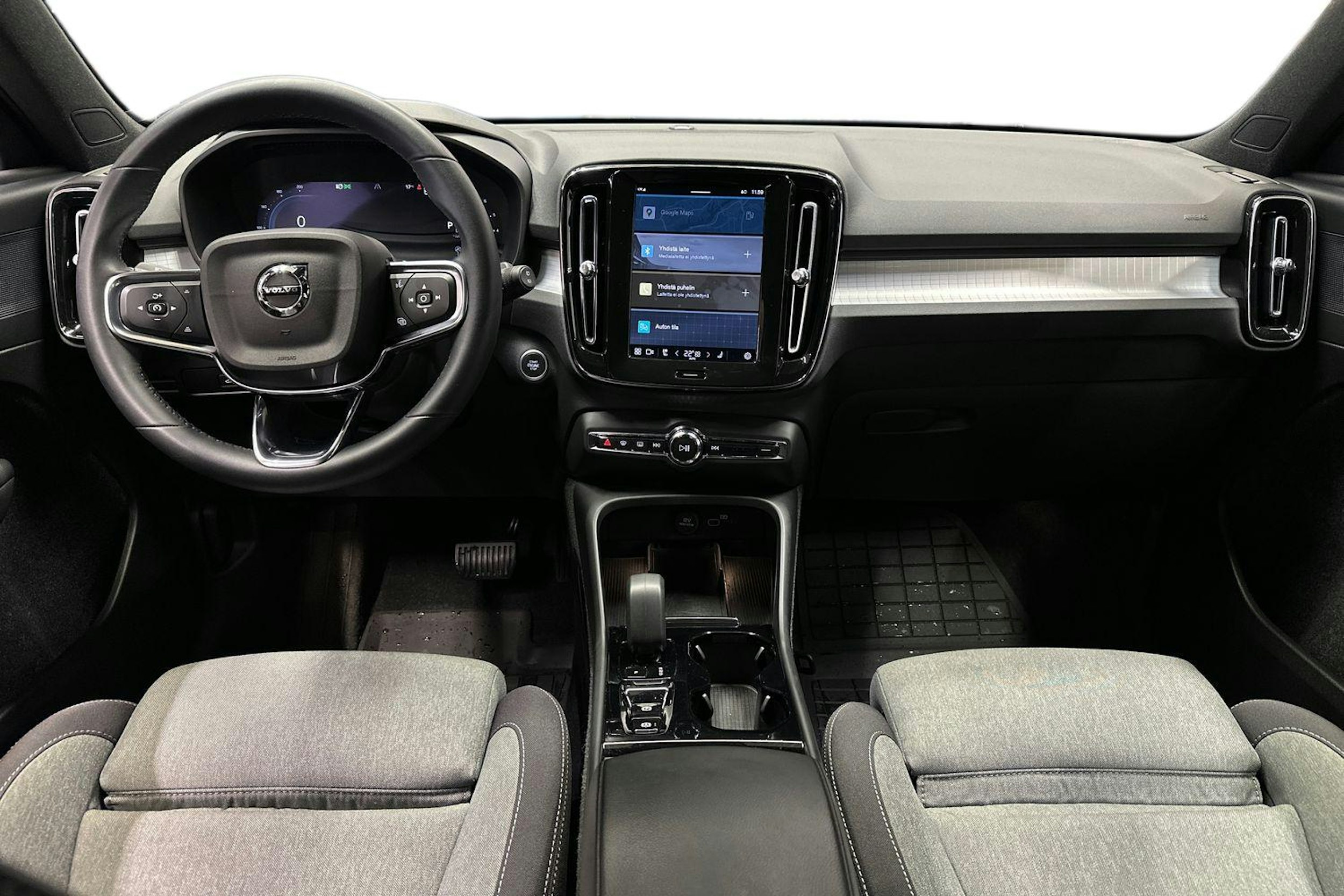 harmaa Volvo XC40 2023 kuva 7.
