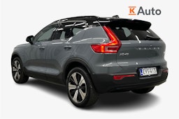 harmaa Volvo XC40 2023 kuva 2.