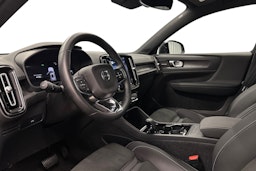 harmaa Volvo XC40 2023 kuva 7.