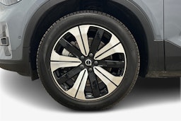 harmaa Volvo XC40 2023 kuva 11.
