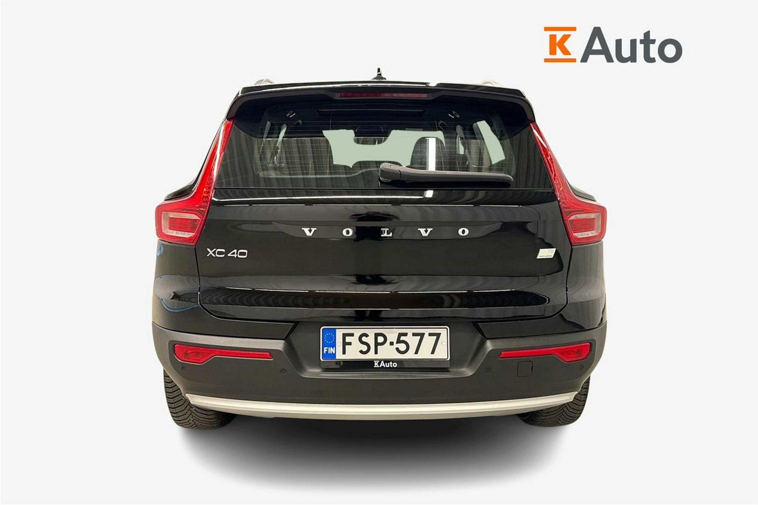 musta Volvo XC40 2023 kuva 3.