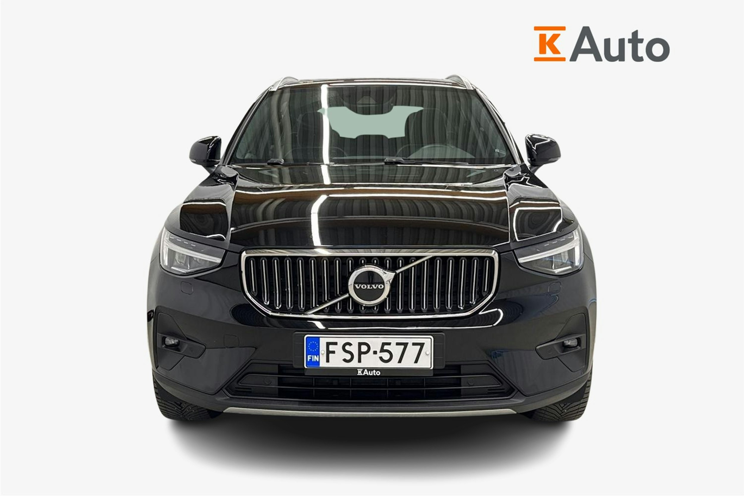 musta Volvo XC40 2023 kuva 5.