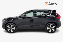 musta Volvo XC40 2023 kuva 6.