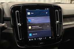 musta Volvo XC40 2023 kuva 24.