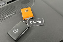 musta Volvo XC40 2023 kuva 32.