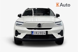 valkoinen Volvo XC40 2023 kuva 5.