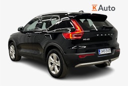 musta Volvo XC40 2023 kuva 5.