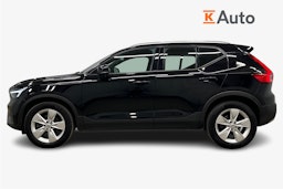musta Volvo XC40 2023 kuva 9.