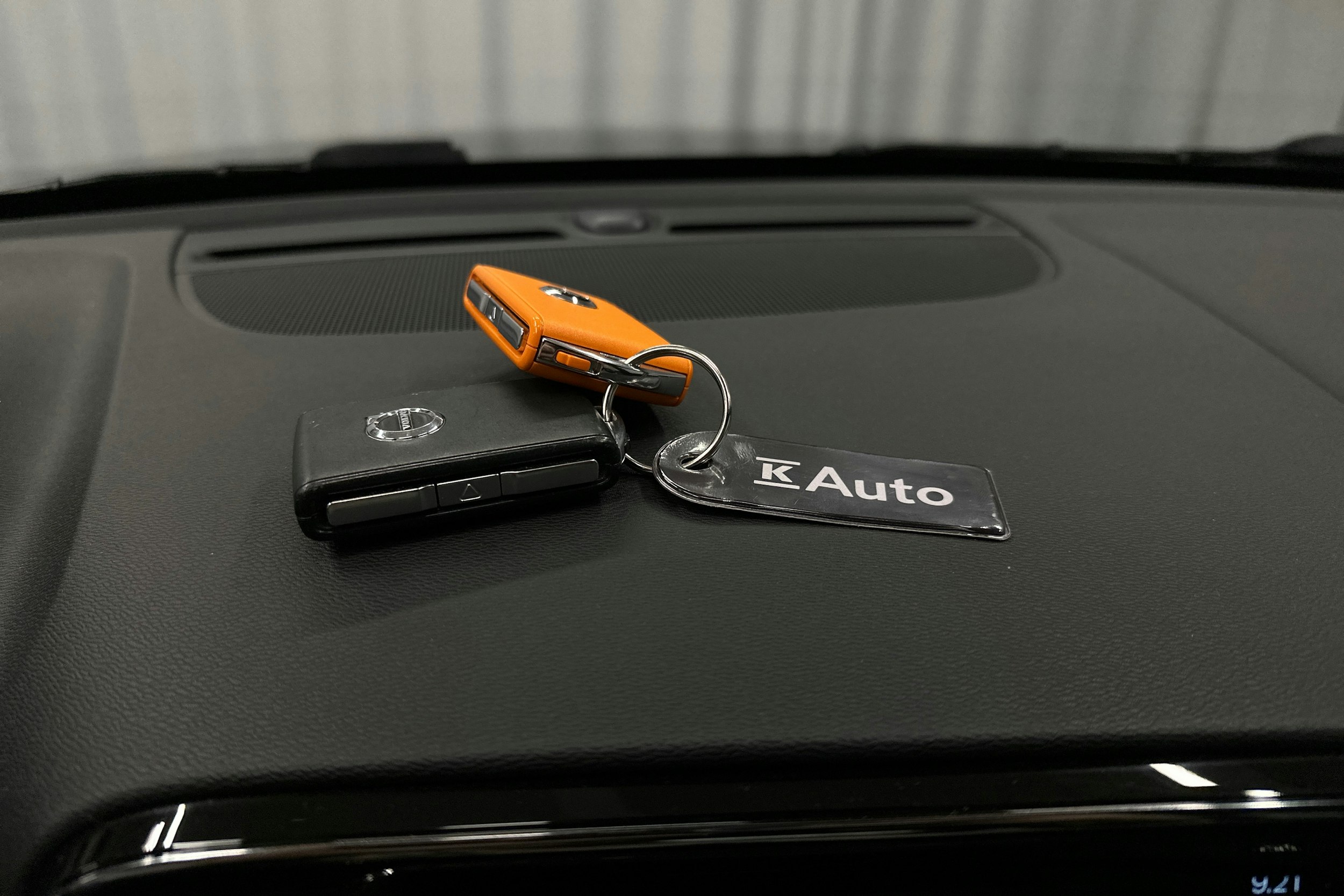 musta Volvo XC40 2023 kuva 31.