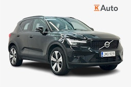 musta Volvo XC40 2023 kuva 1.