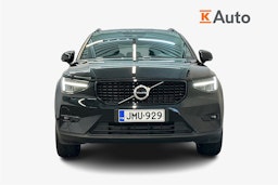 musta Volvo XC40 2023 kuva 2.