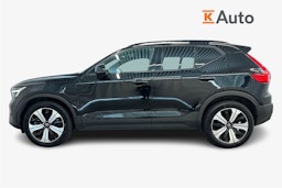 musta Volvo XC40 2023 kuva 6.