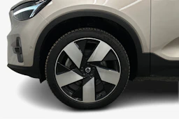 harmaa Volvo XC40 2023 kuva 12.