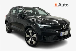 musta Volvo XC40 2023 kuva 1.