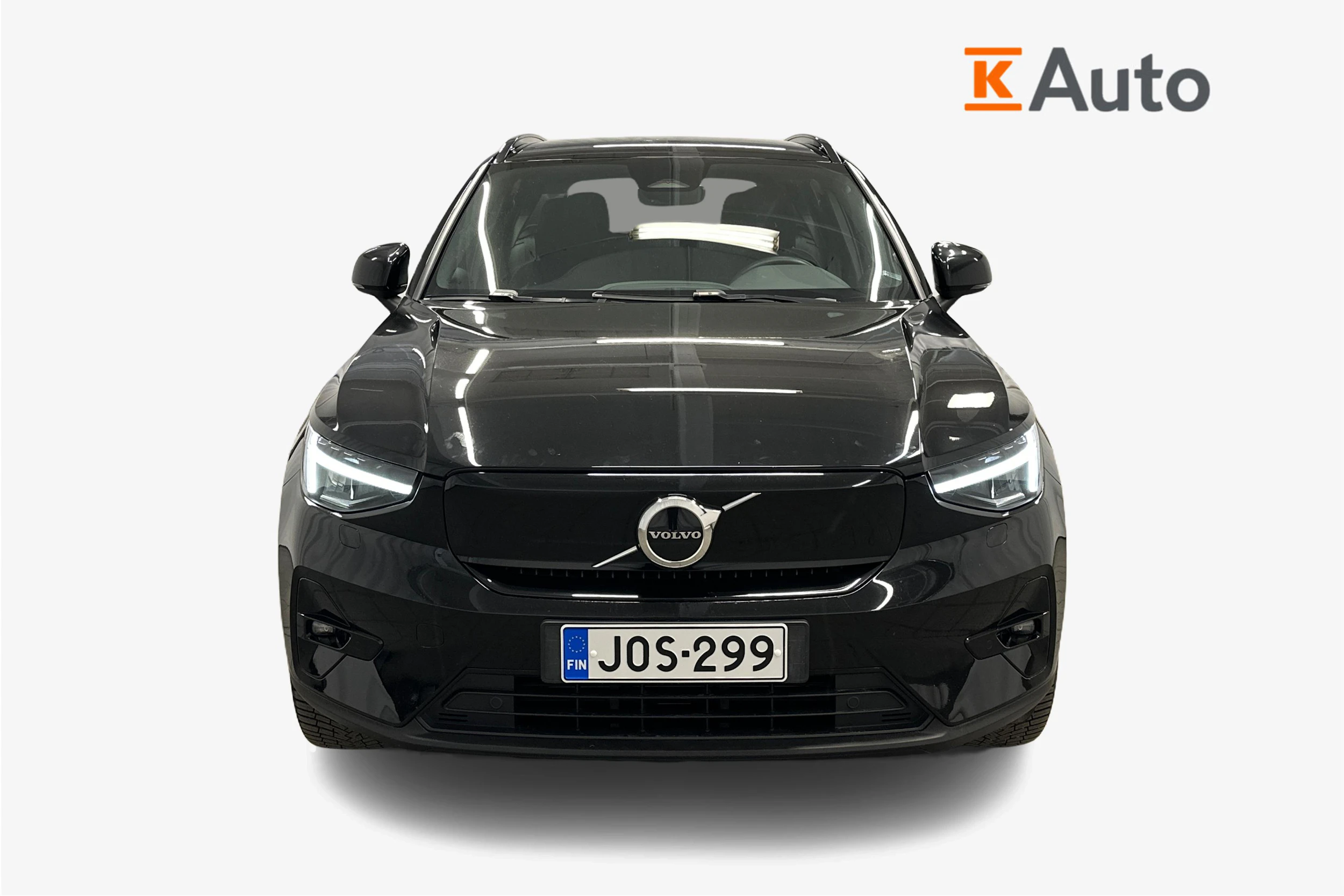 musta Volvo XC40 2023 kuva 5.