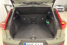 vihreä Volvo XC40 2023 kuva 20.