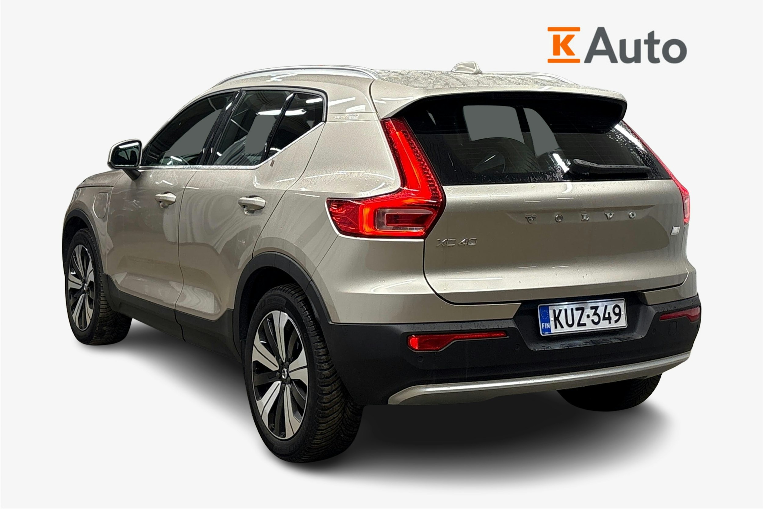 met. ruskea (beige) Volvo XC40 2023 kuva 2.