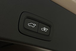 met. ruskea (beige) Volvo XC40 2023 kuva 15.