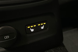 met. ruskea (beige) Volvo XC40 2023 kuva 16.