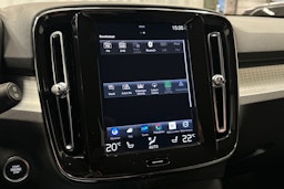 met. ruskea (beige) Volvo XC40 2023 kuva 24.