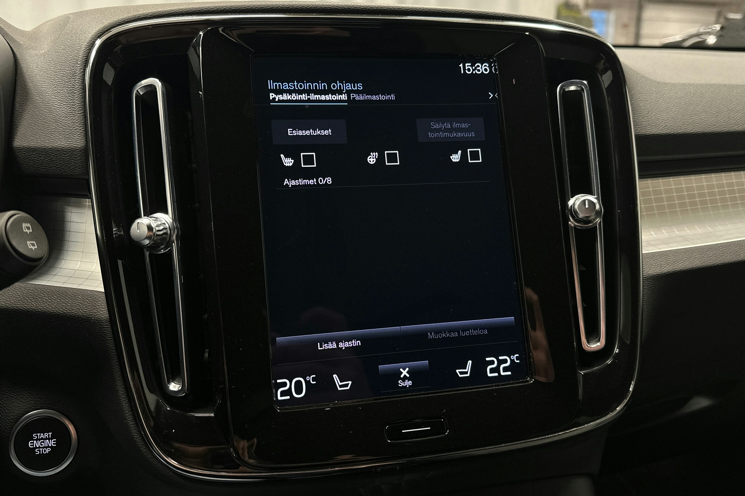 met. ruskea (beige) Volvo XC40 2023 kuva 27.