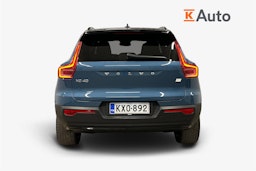 sininen Volvo XC40 2023 kuva 3.
