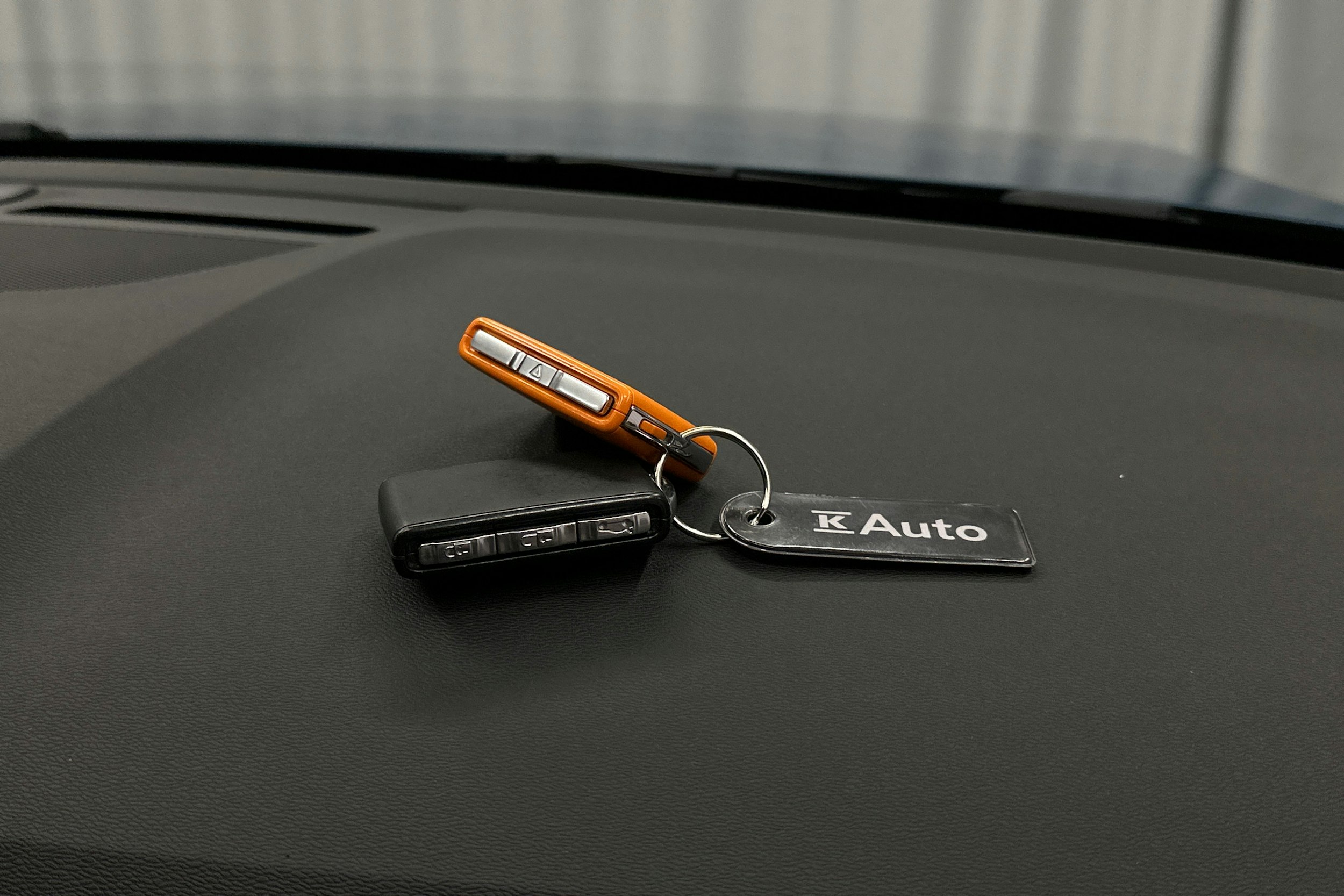 sininen Volvo XC40 2023 kuva 27.