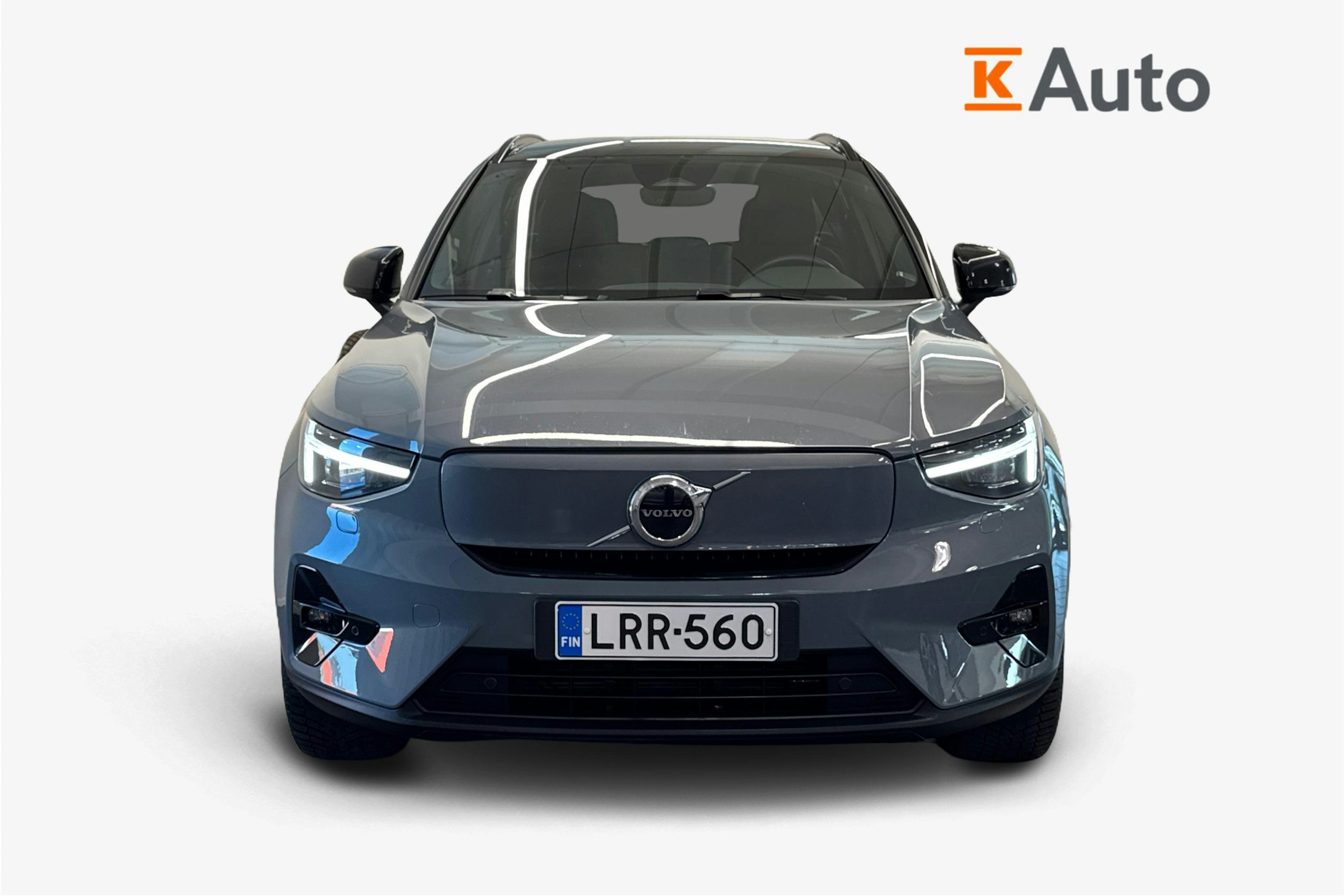 Harmaa Volvo XC40 2023 kuva 5.