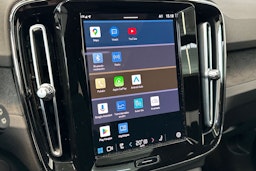 Musta Volvo XC40 2023 kuva 22.
