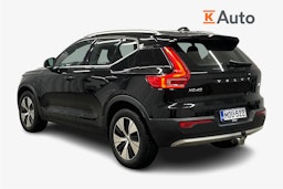 musta Volvo XC40 2023 kuva 2.
