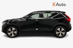 musta Volvo XC40 2023 kuva 6.