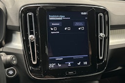 musta Volvo XC40 2023 kuva 31.