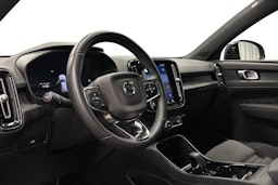 harmaa Volvo XC40 2023 kuva 7.