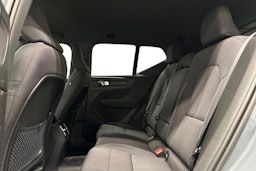 harmaa Volvo XC40 2023 kuva 10.