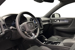 vihreä Volvo XC40 2023 kuva 7.