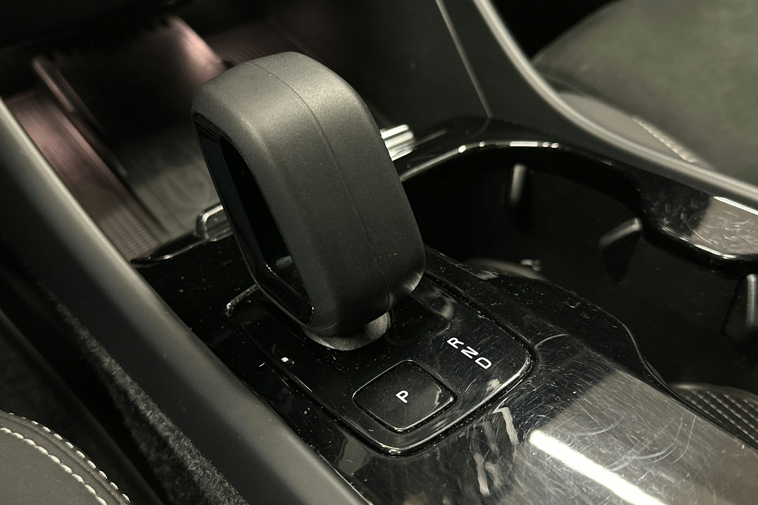 vihreä Volvo XC40 2023 kuva 30.