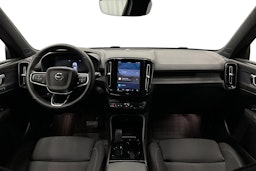 vihreä Volvo XC40 2023 kuva 9.