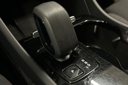 vihreä Volvo XC40 2023 kuva 30.